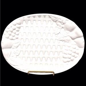 Elegant White Embossed Fruit Basket Oval Serving Tray/Platter GUC